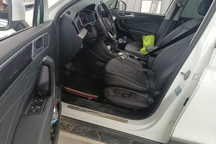 Used Volkswagen Tiguan L 2023 330TSI Automatic Two-Wheel Drive Smart Edition Driver Seat