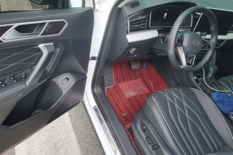 Used Volkswagen Tiguan L 2023 300TSI Automatic Two-Wheel Drive Smart Edition Driver Seat