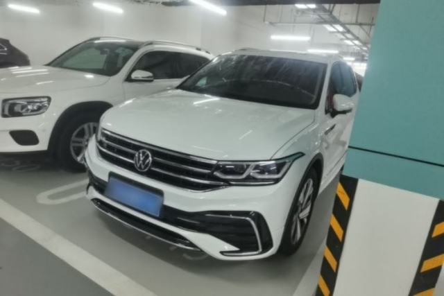 Used Volkswagen Tiguan L 2023 Facelift 380TSI Automatic All-Wheel Drive R-Line Flagship 7-Seater