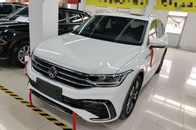 Ojetý Volkswagen Tiguan L 2023 330TSI Automatic Two-Wheel Drive R-Line Enjoyment Edition