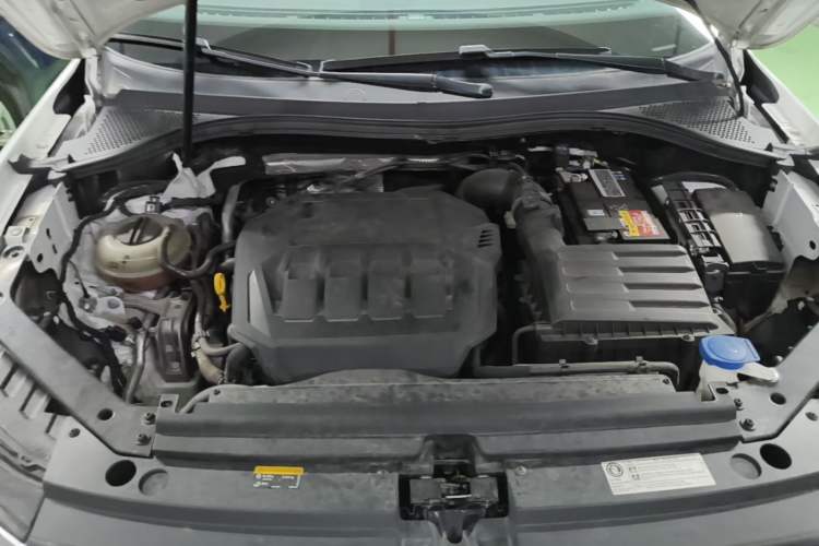 Used Volkswagen Tiguan L 2023 330TSI Automatic Two-Wheel Drive Comfort Edition Engine Bay