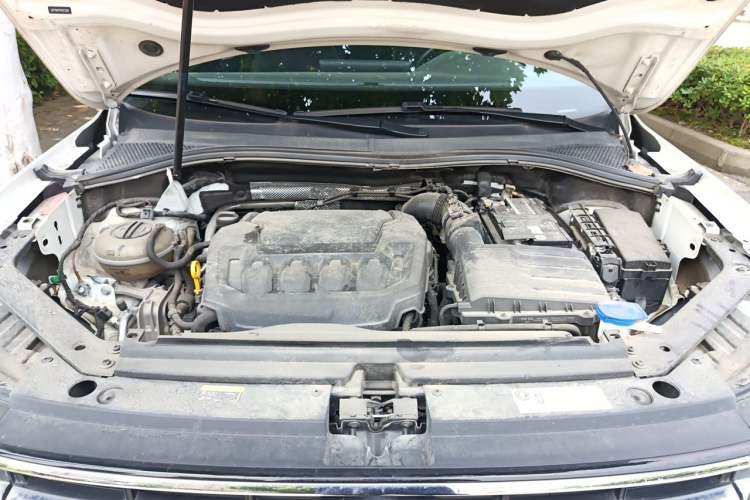 Used Volkswagen Tiguan L 2023 Revised Version 330TSI Automatic Two-Wheel Drive Smart Enjoyment Edition Engine Bay