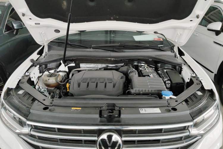 Used Volkswagen Tiguan L 2023 330TSI Automatic Two-Wheel Drive Comfort Edition Engine Bay