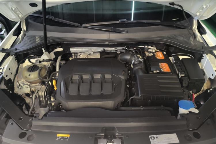 Used Volkswagen Tiguan L 2023 330TSI Automatic Two-Wheel Drive R-Line Enjoyment Edition Engine Bay