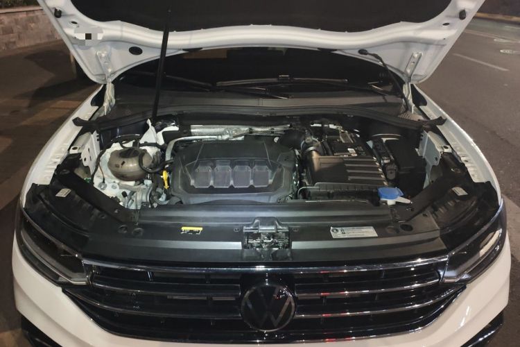 Used Volkswagen Tiguan L 2023 330TSI Automatic Two-Wheel Drive R-Line Enjoyment Edition Engine Bay