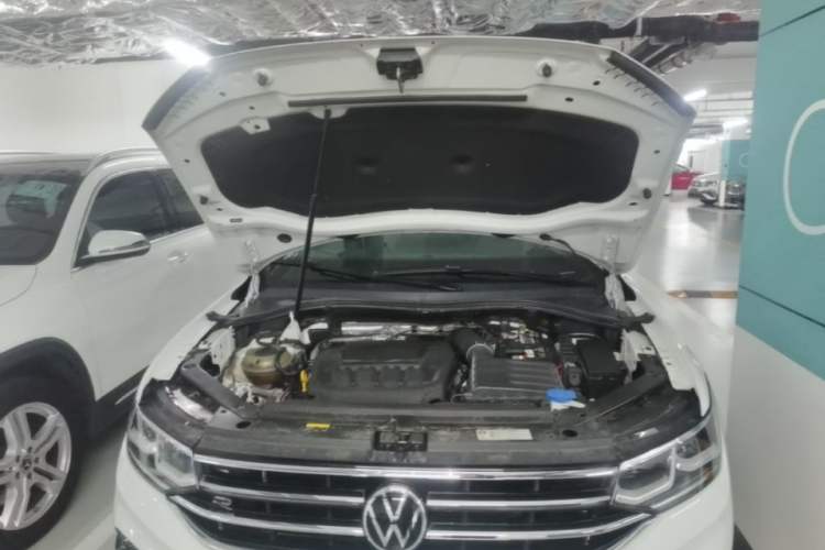 Used Volkswagen Tiguan L 2023 Facelift 380TSI Automatic All-Wheel Drive R-Line Flagship 7-Seater Engine Bay