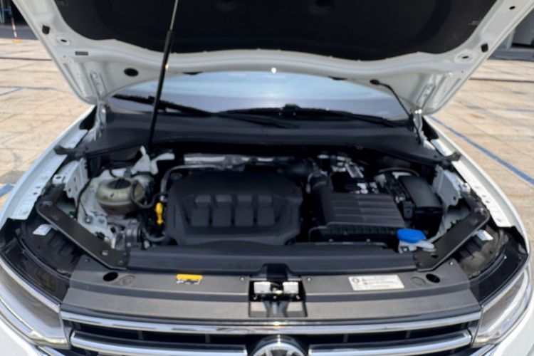 Used Volkswagen Tiguan L 2023 330TSI Automatic Two-Wheel Drive R-Line Enjoyment Edition Engine Bay