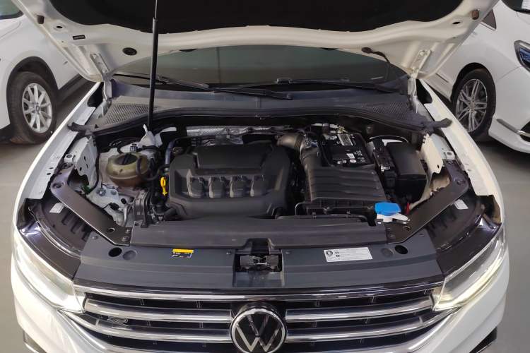 Used Volkswagen Tiguan L 2023 Restyled 330TSI Automatic Two-Wheel Drive R-Line Enhanced Comfort Version Engine Bay