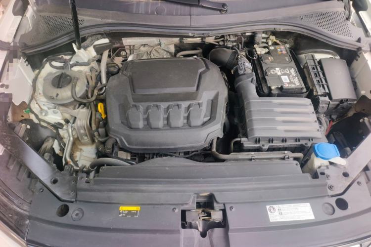 Used Volkswagen Tiguan L 2023 Restyled 330TSI Automatic Two-Wheel Drive R-Line Enhanced Comfort Version Engine Bay