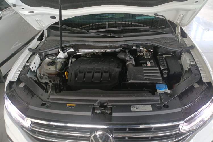 Used Volkswagen Tiguan L 2023 330TSI Automatic Two-Wheel Drive Comfort Edition Engine Bay