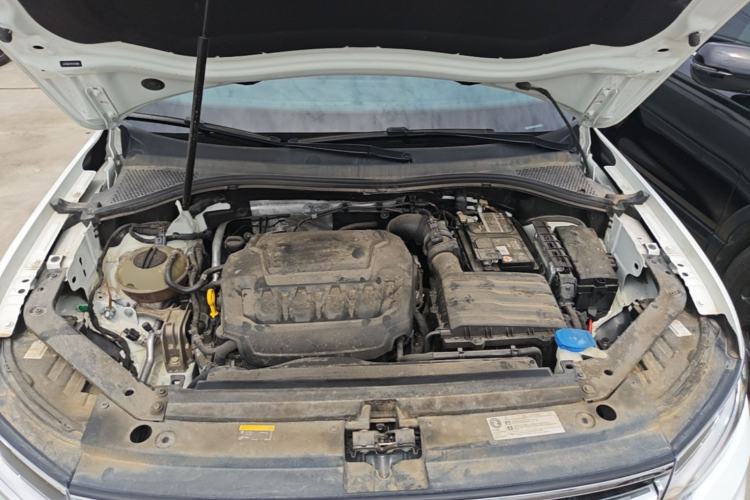 Used Volkswagen Tiguan L 2023 Restyled 330TSI Automatic Two-Wheel Drive R-Line Enhanced Comfort Version Engine Bay