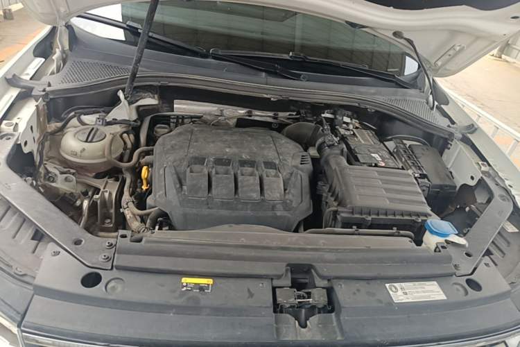 Used Volkswagen Tiguan L 2023 330TSI Automatic Two-Wheel Drive Smart Edition Engine Bay