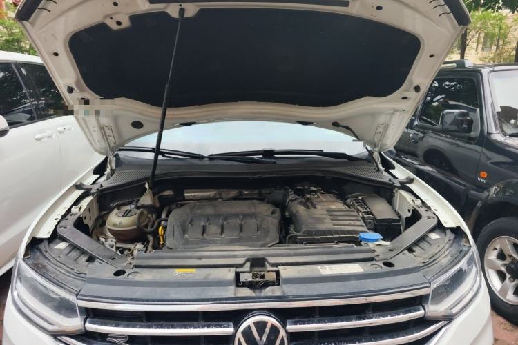 Used Volkswagen Tiguan L 2023 330TSI Automatic Two-Wheel Drive R-Line Enjoyment Edition Engine Bay