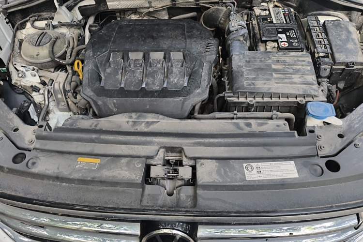 Used Volkswagen Tiguan L 2023 330TSI Automatic Two-Wheel Drive R-Line Enjoyment Edition Engine Bay