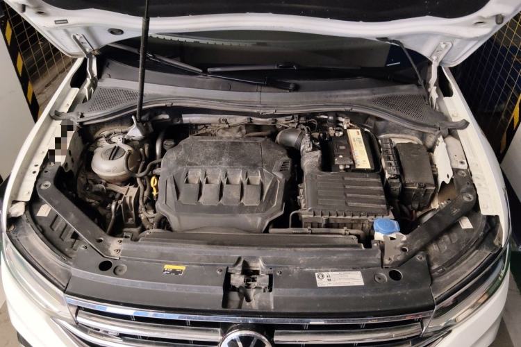 Used Volkswagen Tiguan L 2023 330TSI Automatic Two-Wheel Drive R-Line Enjoyment Edition Engine Bay