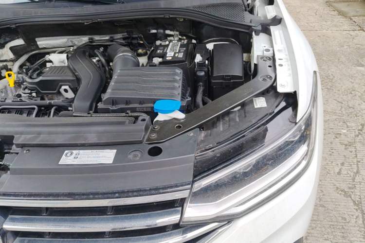 Used Volkswagen Tiguan L 2023 300TSI Automatic Two-Wheel Drive Smart Edition Engine Bay Left