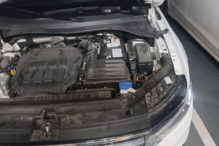 Used Volkswagen Tiguan L 2023 330TSI Automatic Two-Wheel Drive R-Line Enjoyment Edition Engine Bay Left