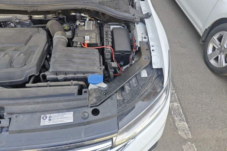 Used Volkswagen Tiguan L 2023 Facelifted 380TSI Automatic All-Wheel Drive R-Line Plus Version 7-Seater Engine Bay Left