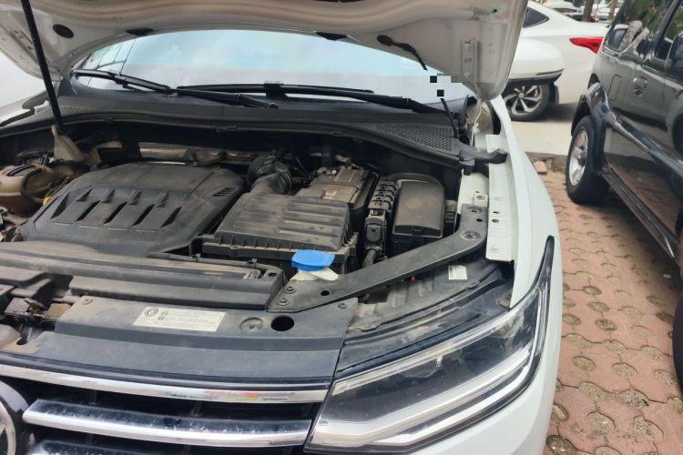 Used Volkswagen Tiguan L 2023 330TSI Automatic Two-Wheel Drive R-Line Enjoyment Edition Engine Bay Left