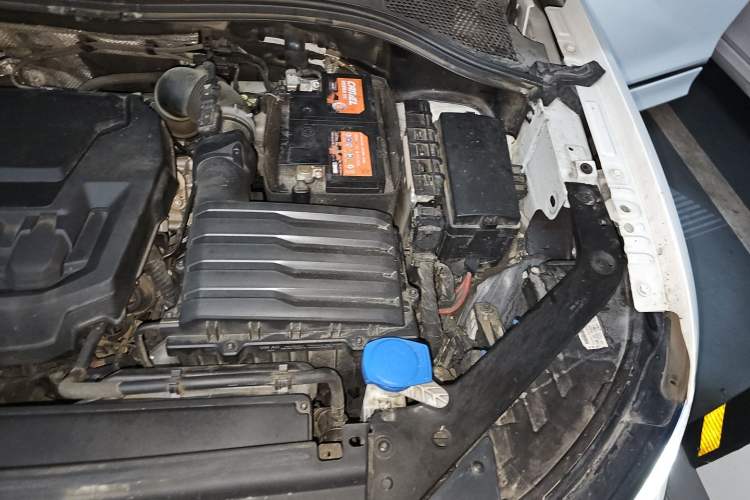 Used Volkswagen Tiguan L 2023 Restyled 330TSI Automatic Two-Wheel Drive R-Line Enhanced Comfort Version Engine Bay Left
