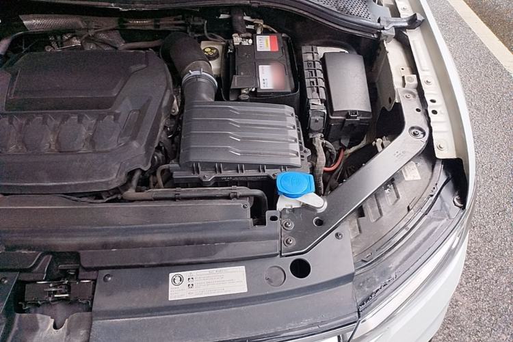 Used Volkswagen Tiguan L 2023 Facelifted 380TSI Automatic All-Wheel Drive R-Line Plus Version 7-Seater Engine Bay Left