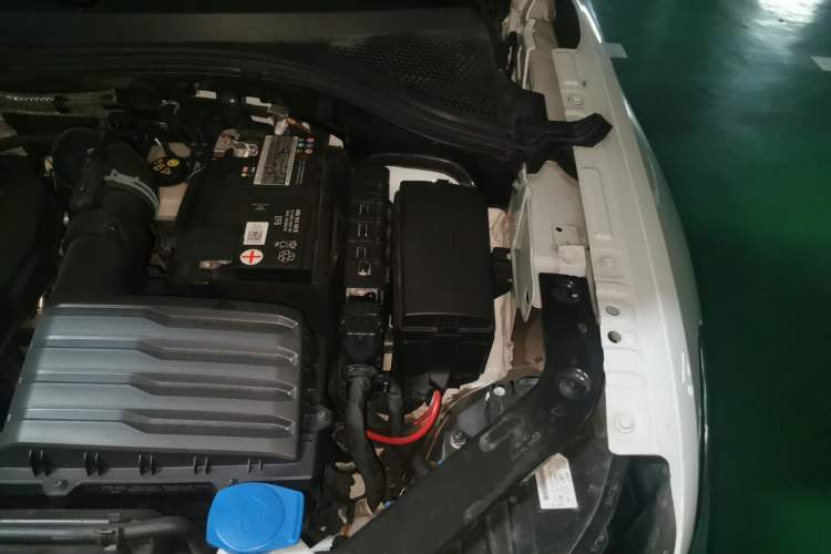 Used Volkswagen Tiguan L 2023 Restyled 330TSI Automatic Two-Wheel Drive R-Line Enhanced Comfort Version Engine Bay Left