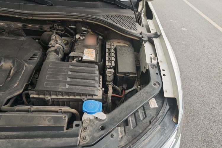 Used Volkswagen Tiguan L 2023 330TSI Automatic Two-Wheel Drive R-Line Enjoyment Edition Engine Bay Left