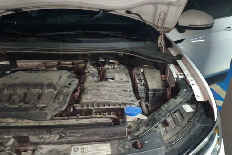 Used Volkswagen Tiguan L 2023 330TSI Automatic Two-Wheel Drive Smart Edition Engine Bay Left
