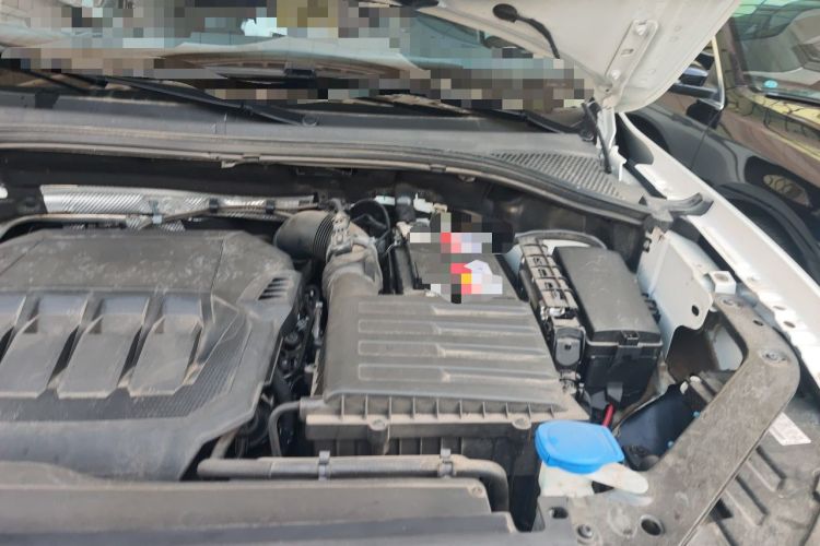 Used Volkswagen Tiguan L 2023 330TSI Automatic Two-Wheel Drive R-Line Enjoyment Edition Engine Bay Left