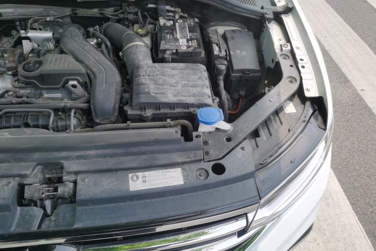 Used Volkswagen Tiguan L 2023 300TSI Automatic Two-Wheel Drive Smart Edition Engine Bay Left