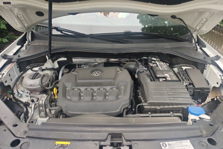 Used Volkswagen Tiguan L 2023 330TSI Automatic Two-Wheel Drive Smart Edition Engine Bay