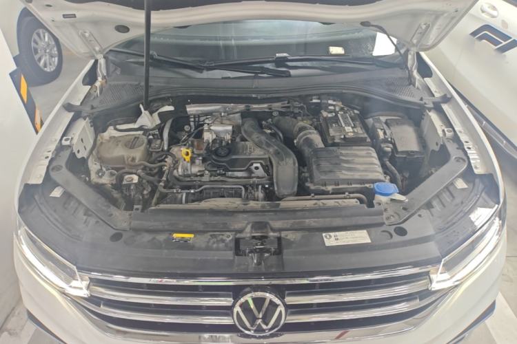 Used Volkswagen Tiguan L 2023 300TSI Automatic Two-Wheel Drive Smart Edition Engine Bay