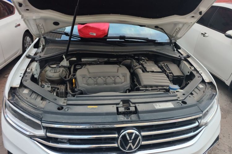 Used Volkswagen Tiguan L 2023 Restyled 330TSI Automatic Two-Wheel Drive R-Line Enhanced Comfort Version Engine Bay