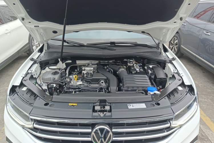 Used Volkswagen Tiguan L 2023 300TSI Automatic Two-Wheel Drive Smart Edition Engine Bay