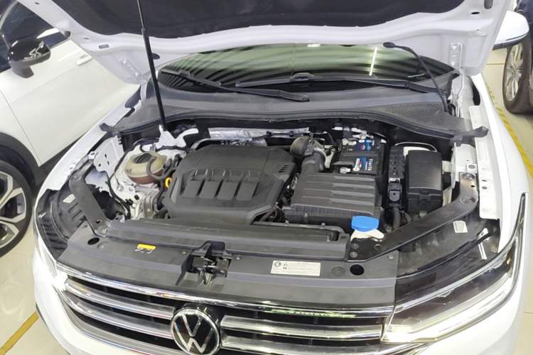 Used Volkswagen Tiguan L 2023 330TSI Automatic Two-Wheel Drive Comfort Edition Engine Bay