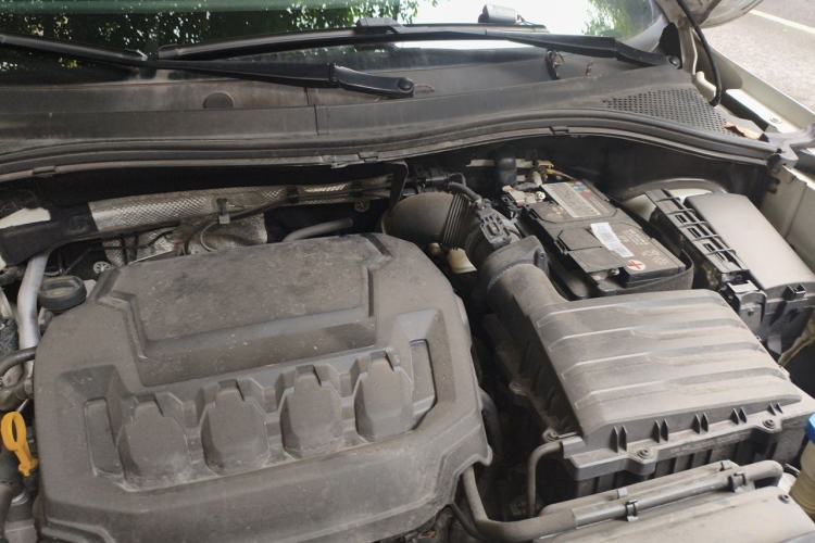 Used Volkswagen Tiguan L 2023 Restyled 330TSI Automatic Two-Wheel Drive R-Line Enhanced Comfort Version Engine Bay