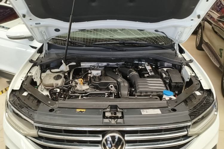 Used Volkswagen Tiguan L 2023 300TSI Automatic Two-Wheel Drive Smart Edition Engine Bay