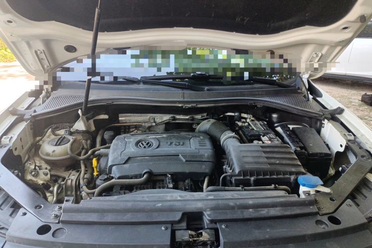 Used Volkswagen Tiguan L 2023 380TSI Automatic All-Wheel Drive R-Line Enhanced 7-Seater Engine Bay