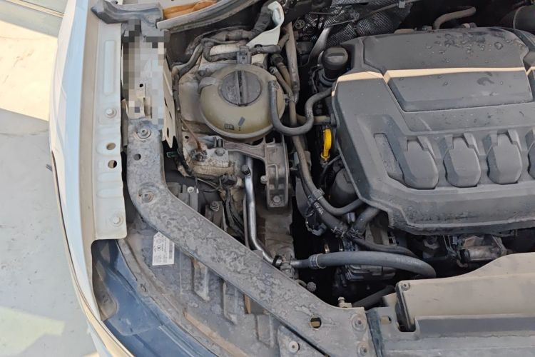 Used Volkswagen Tiguan L 2023 380TSI Automatic All-Wheel Drive R-Line Enhanced 7-Seater Engine Bay Right
