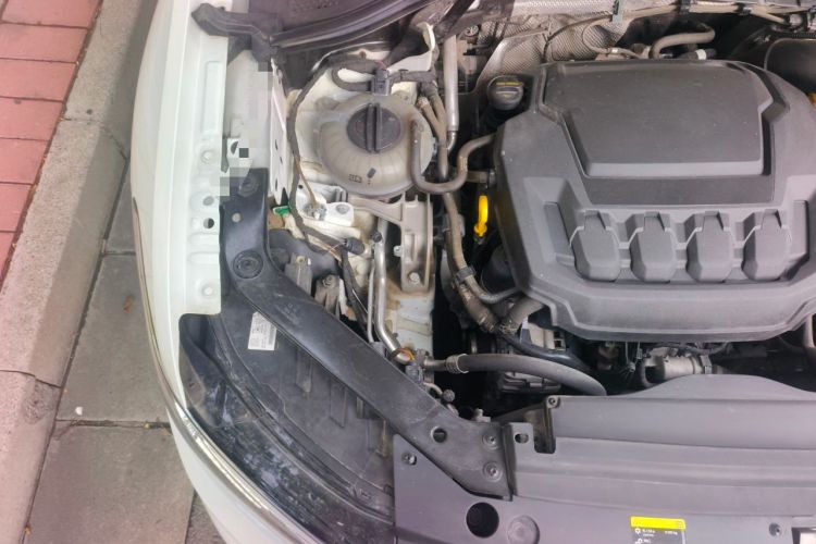 Used Volkswagen Tiguan L 2023 Restyled 330TSI Automatic Two-Wheel Drive R-Line Enhanced Comfort Version Engine Bay Right