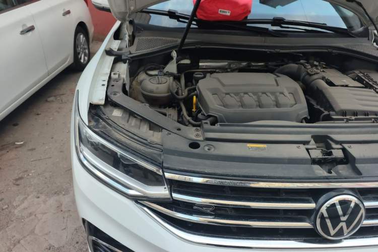 Used Volkswagen Tiguan L 2023 Restyled 330TSI Automatic Two-Wheel Drive R-Line Enhanced Comfort Version Engine Bay Right