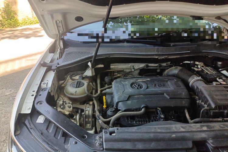 Used Volkswagen Tiguan L 2023 380TSI Automatic All-Wheel Drive R-Line Enhanced 7-Seater Engine Bay Right
