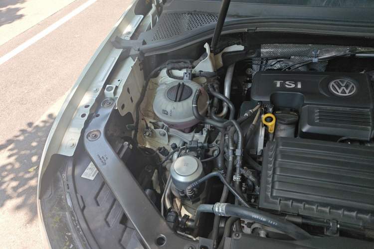 Used Volkswagen Tiguan L 2023 280TSI Automatic Two-Wheel Drive Trendy Innovation Limited Edition Engine Bay Right