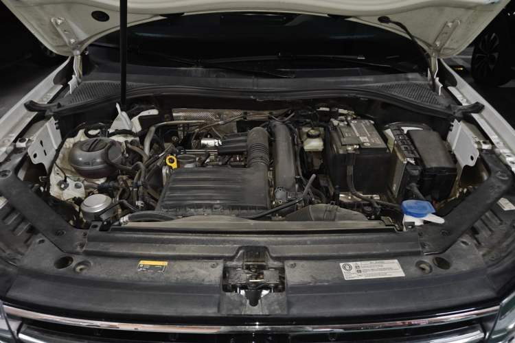 Used Volkswagen Tiguan L 2023 280TSI Automatic Two-Wheel Drive Trendy Innovation Limited Edition Engine Bay