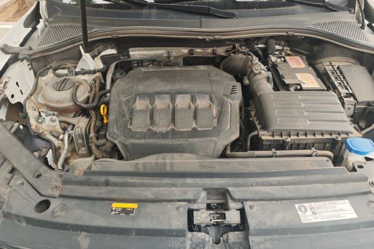 Used Volkswagen Tiguan L 2023 330TSI Automatic Two-Wheel Drive R-Line Enjoyment Edition Engine Bay