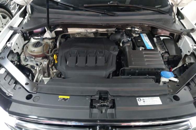 Used Volkswagen Tiguan L 2023 330TSI Automatic Two-Wheel Drive Comfort Edition Engine Bay