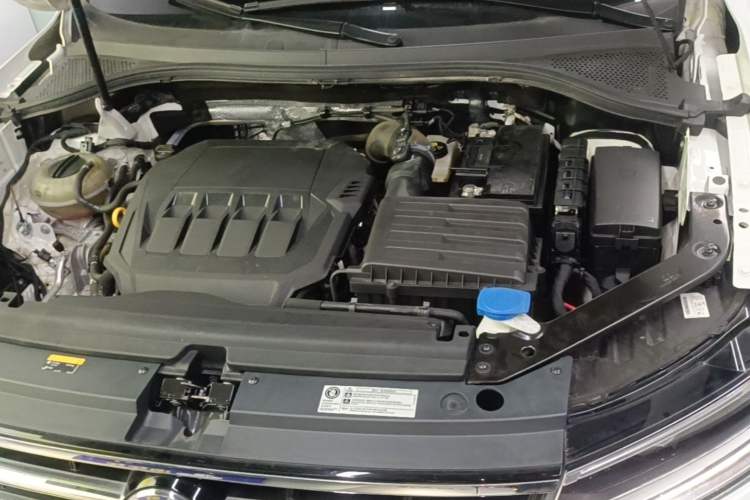 Used Volkswagen Tiguan L 2023 330TSI Automatic Two-Wheel Drive Smart Edition Engine Bay