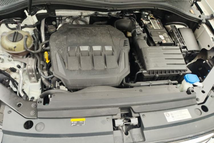 Used Volkswagen Tiguan L 2023 330TSI Automatic Two-Wheel Drive R-Line Enjoyment Edition Engine Bay