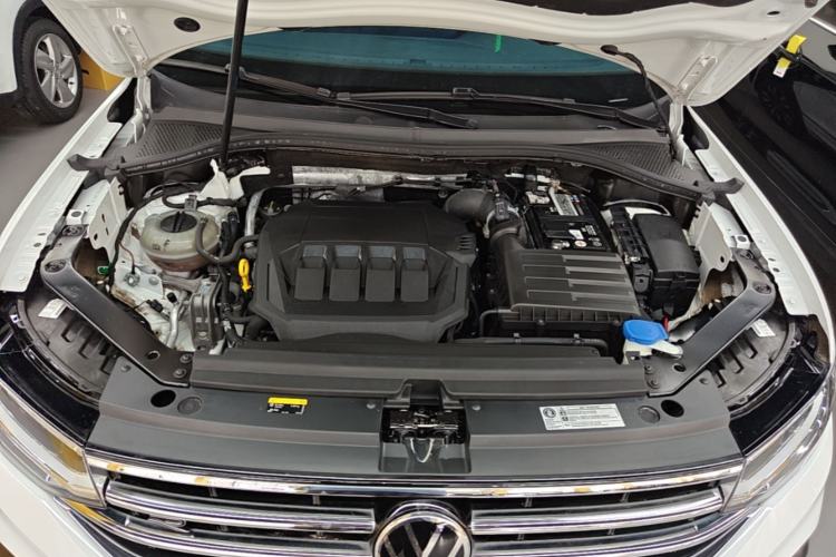 Used Volkswagen Tiguan L 2023 330TSI Automatic Two-Wheel Drive R-Line Enjoyment Edition Engine Bay