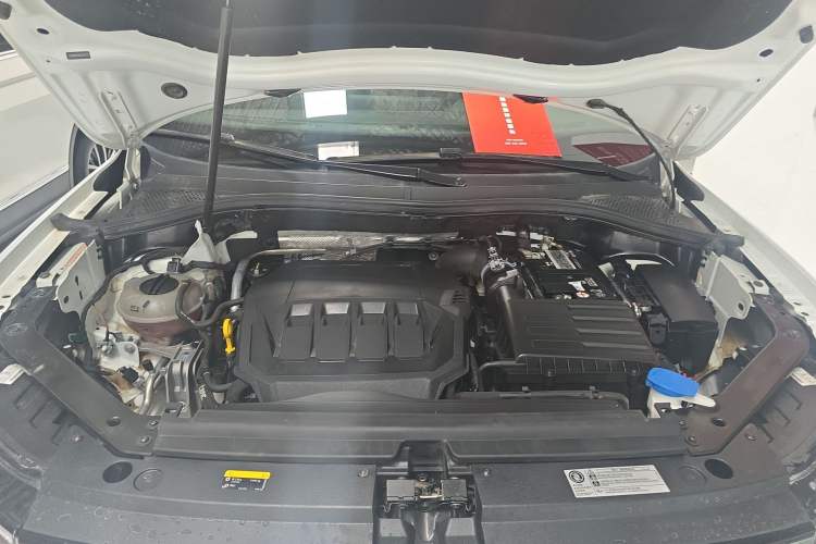 Used Volkswagen Tiguan L 2023 330TSI Automatic Two-Wheel Drive R-Line Enjoyment Edition Engine Bay